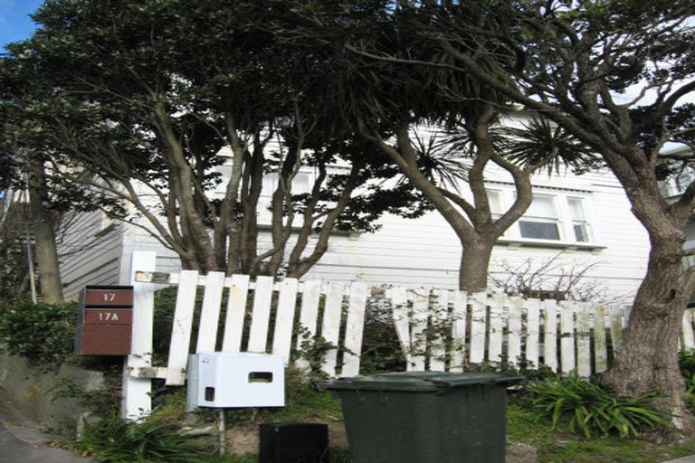 Photo of property in 19 Grove Road, Kelburn, Wellington, 6012