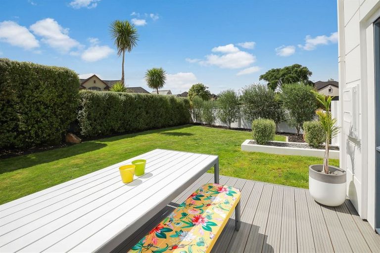 Photo of property in 35 Keswick Crescent, Huntington, Hamilton, 3210