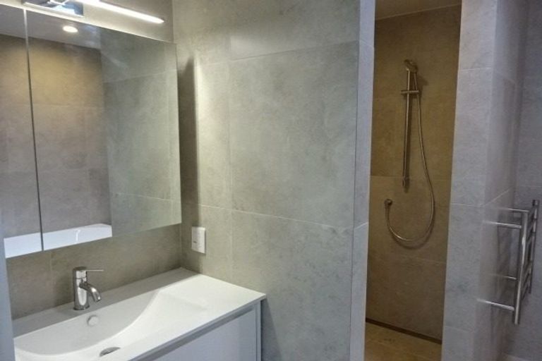 Photo of property in 1 Gunn Way, Hobsonville, Auckland, 0616