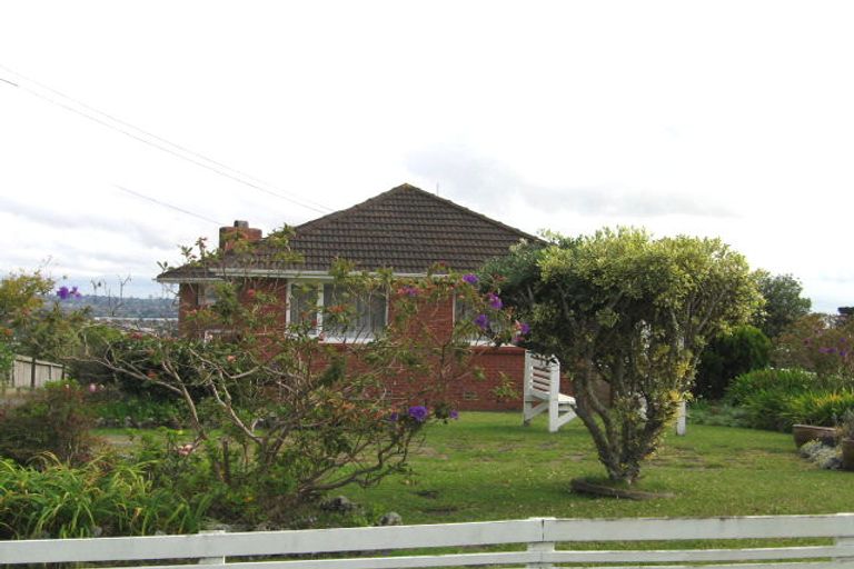 Photo of property in 1/68 Bleakhouse Road, Bucklands Beach, Auckland, 2014