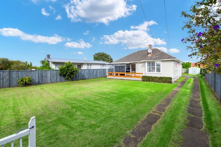 Photo of property in 5 Jolson Road, Mount Wellington, Auckland, 1062