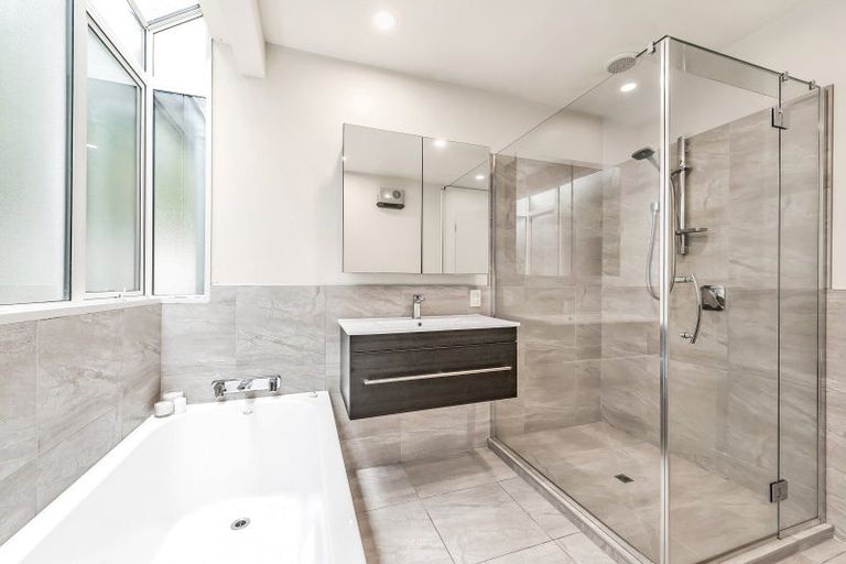 Photo of property in 79 Withells Road, Avonhead, Christchurch, 8042