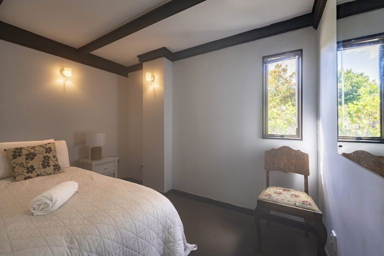 Photo of property in 25 Prince Regent Drive, Half Moon Bay, Auckland, 2012