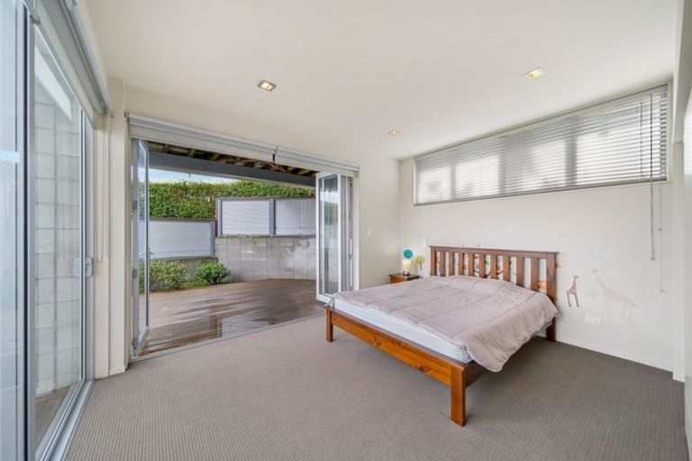 Photo of property in 18 Walter Street, Hauraki, Auckland, 0622