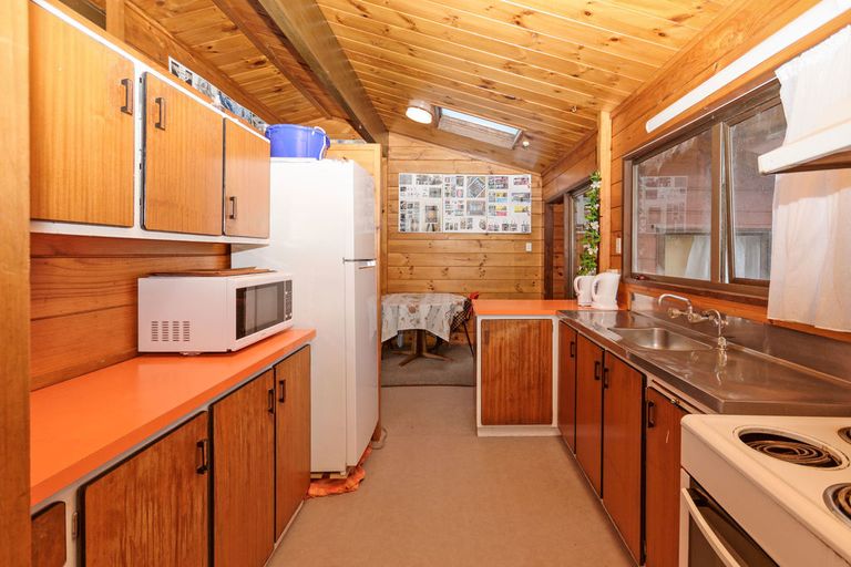 Photo of property in 45 Matuhi Rise, Henderson, Auckland, 0612