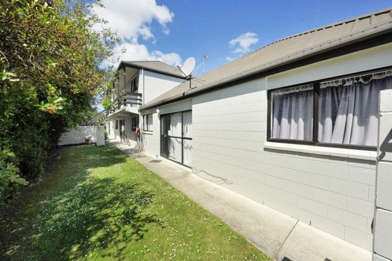 Photo of property in 1/23 Newnham Terrace, Upper Riccarton, Christchurch, 8041