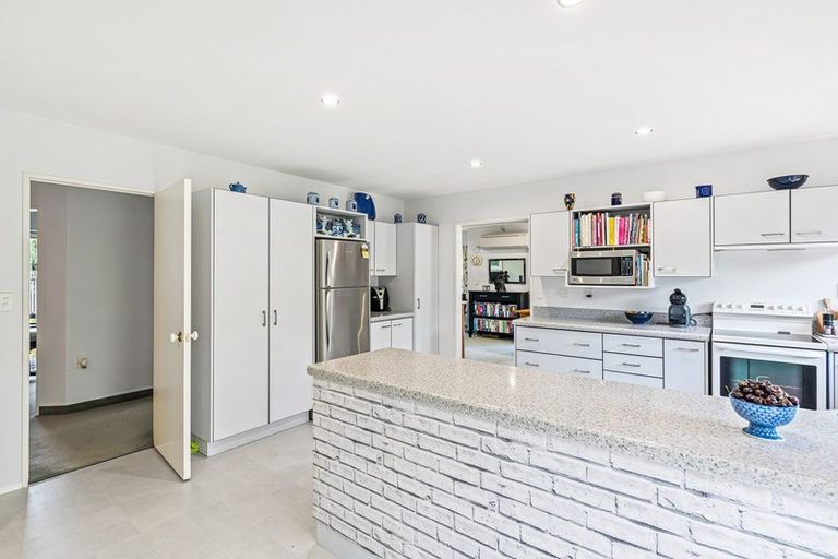 Photo of property in 2 Tainui Street, Raumati Beach, Paraparaumu, 5032