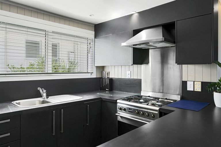 Photo of property in 116 Lake Terrace, Taupo, 3330