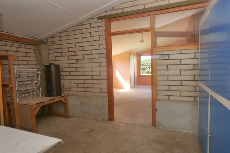 Photo of property in 24 Burraness Street, Palmerston, 9430