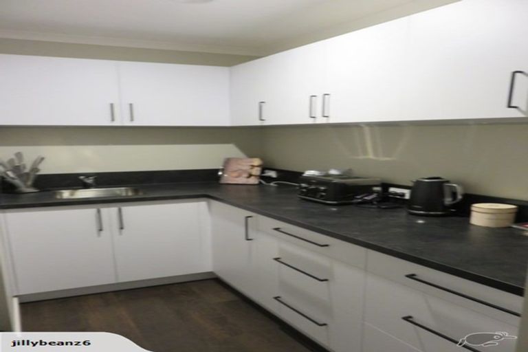 Photo of property in 5 Hydrangea Lane, Milson, Palmerston North, 4414