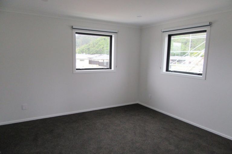 Photo of property in 54 Mawai Hakona Drive, Wallaceville, Upper Hutt, 5018