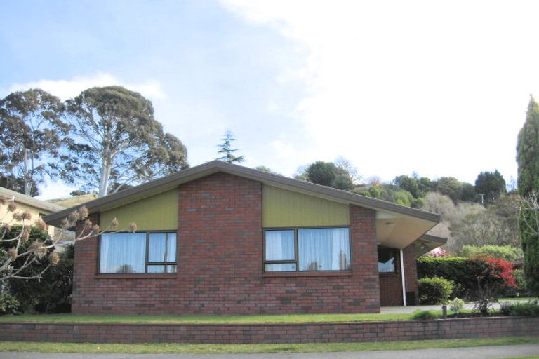 Photo of property in 52 Ngarimu Crescent, Taradale, Napier, 4112