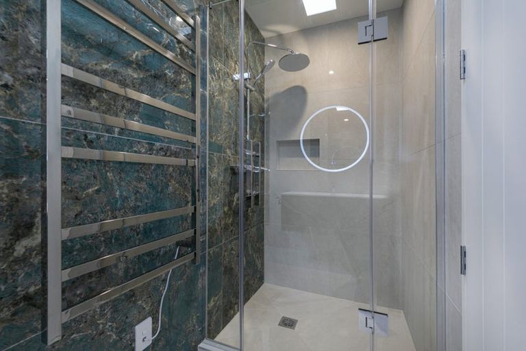 Photo of property in 102 Te Oneroa Way, Long Bay, Auckland, 0630