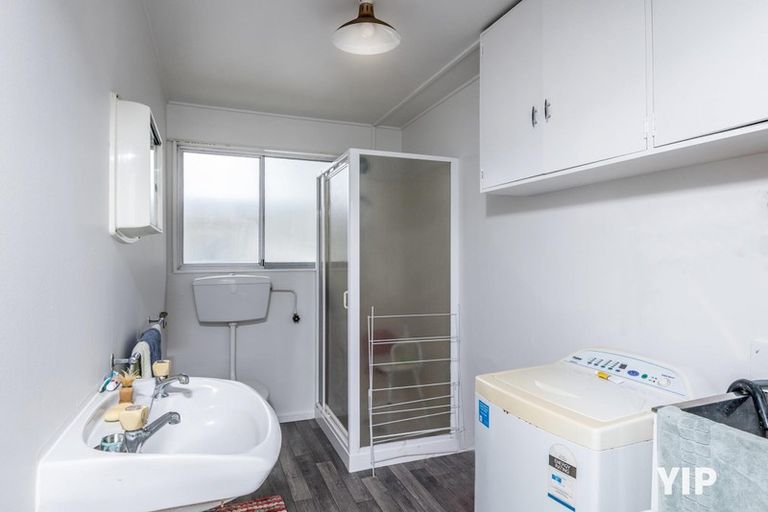 Photo of property in 39 Hindmarsh Street, Johnsonville, Wellington, 6037