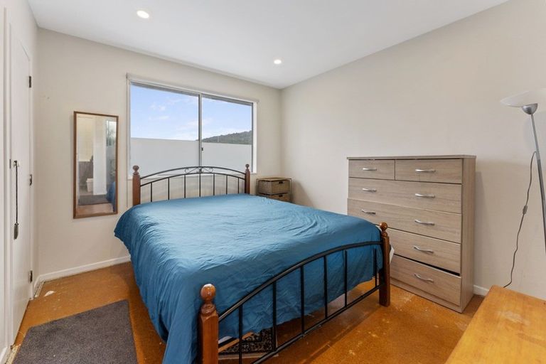 Photo of property in 43 California Drive, Totara Park, Upper Hutt, 5018