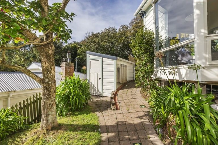 Photo of property in 27 Boundary Road, Kelburn, Wellington, 6012