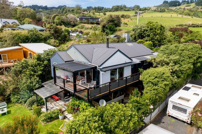 Photo of property in 69 Greenacres Street, Macandrew Bay, Dunedin, 9014