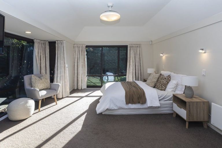 Photo of property in 9 Frith Place, Burnside, Christchurch, 8053