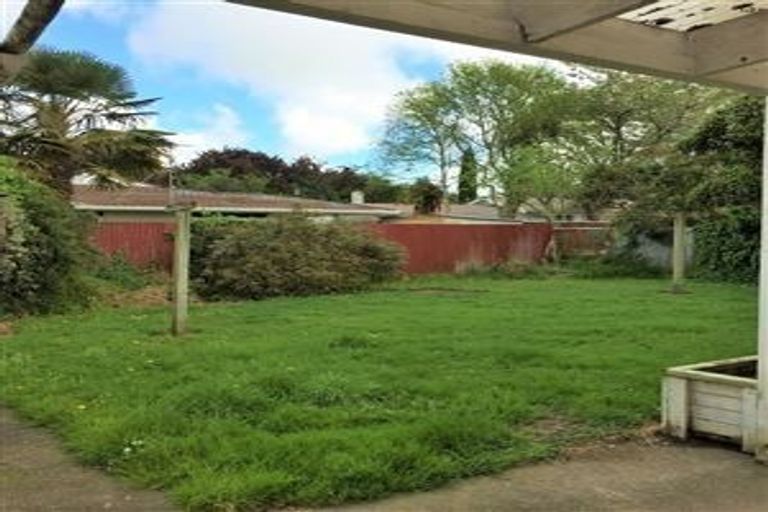 Photo of property in 38 Highbury Drive, Levin, 5510