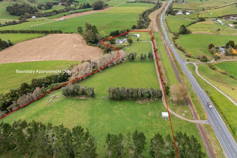 Photo of property in 863 Mountain Road, Waiongana, Inglewood, 4389