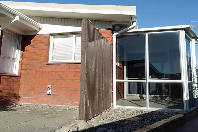 Photo of property in 5 Evelyn Place, Welbourn, New Plymouth, 4310