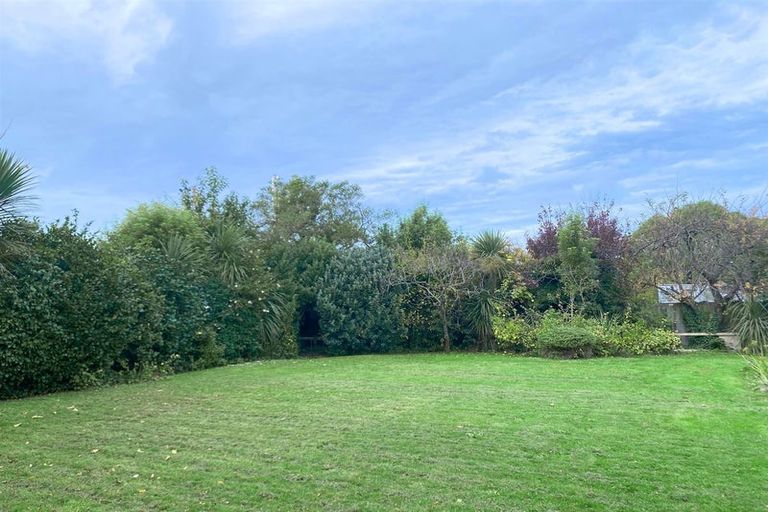 Photo of property in 33 New Brighton Road, Shirley, Christchurch, 8061