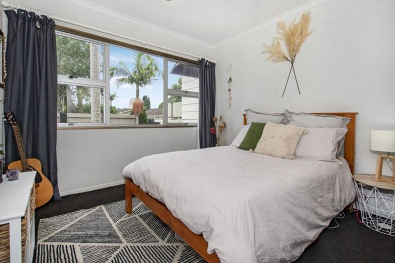 Photo of property in 17 Kotare Crescent, Maunu, Whangarei, 0110