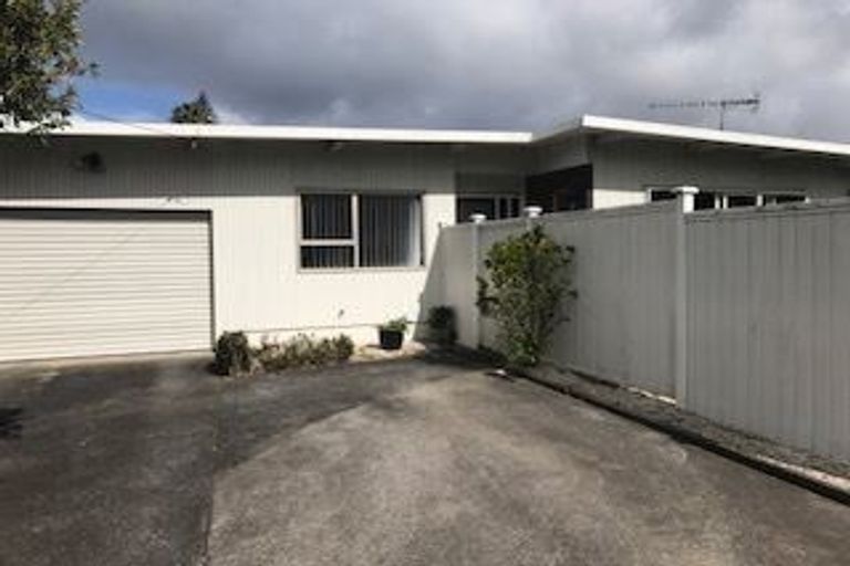 Photo of property in 129a Nile Road, Milford, Auckland, 0620