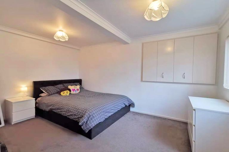 Photo of property in 1 Lewis Road, Pakuranga, Auckland, 2010