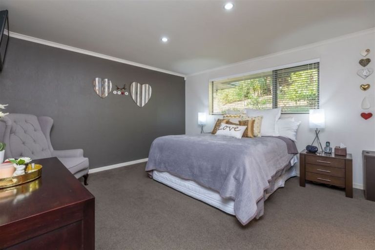 Photo of property in 84 Blue Heron Rise, Stanmore Bay, Whangaparaoa, 0932