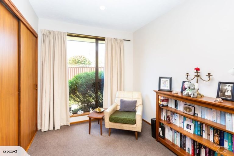 Photo of property in 29 Regency Crescent, Redwood, Christchurch, 8051