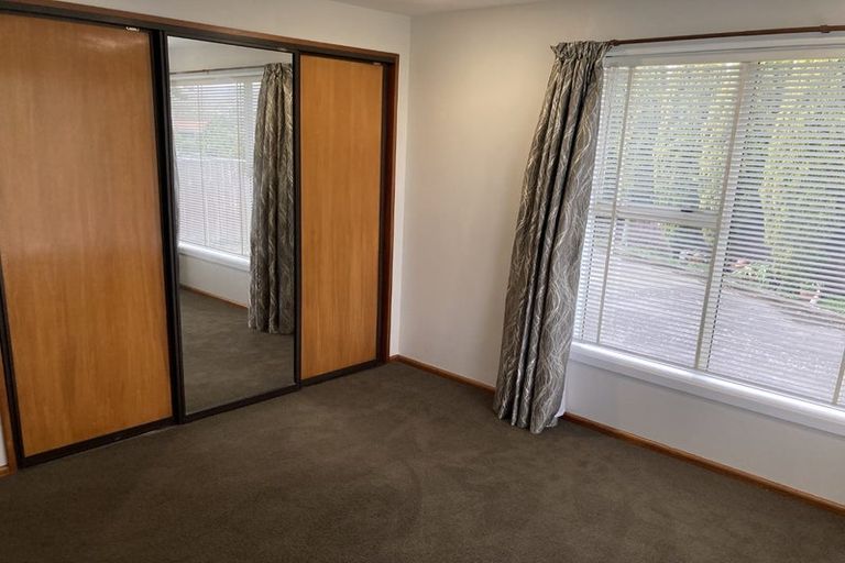 Photo of property in 5 Kathleen Crescent, Hornby, Christchurch, 8042