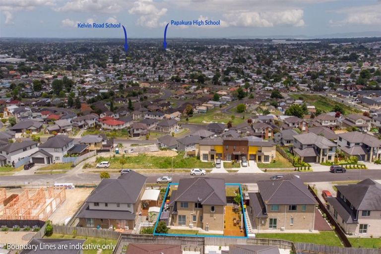 Photo of property in 16 Kirikiri Drive, Papakura, 2110