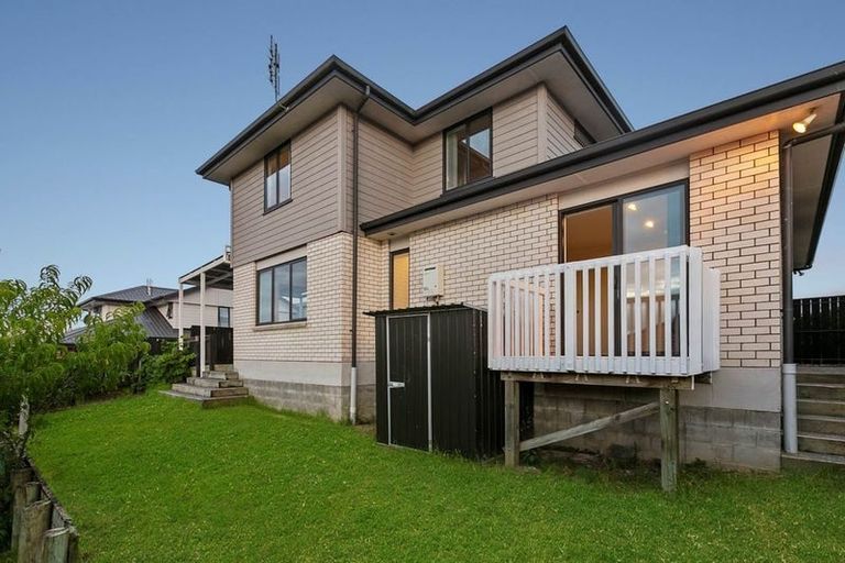 Photo of property in 24 Lane Cameron Place, Flat Bush, Auckland, 2019