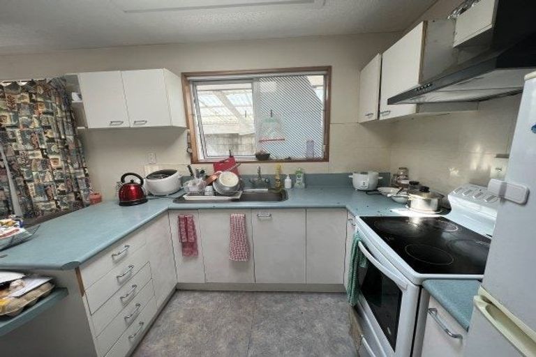 Photo of property in 2/27 Peverel Street, Riccarton, Christchurch, 8041