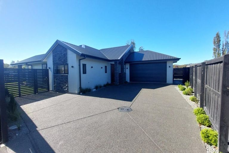 Photo of property in 41 Light Mood Road, Halswell, Christchurch, 8025