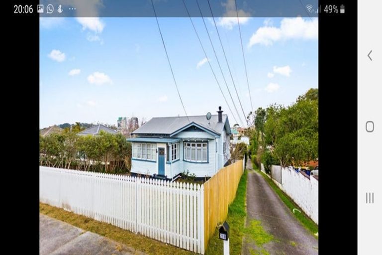 Photo of property in 20 Evans Road, Glen Eden, Auckland, 0602