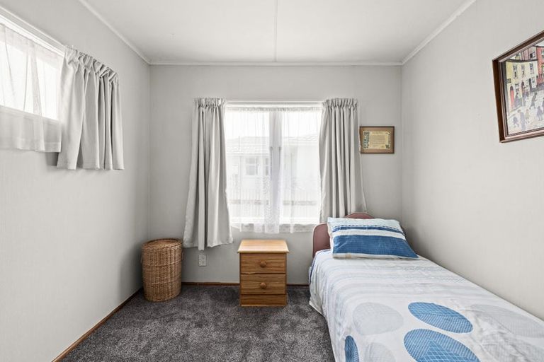 Photo of property in 5 Tasman Street, Havelock North, 4130