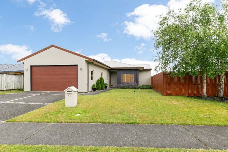 Photo of property in 82 Realm Drive, Paraparaumu, 5032