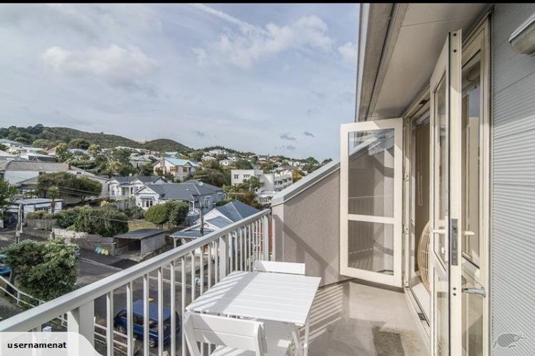 Photo of property in Luxford Villas, 305/72 Herald Street, Berhampore, Wellington, 6023