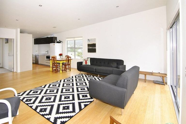 Photo of property in 34 Saddleback Grove, Karori, Wellington, 6012