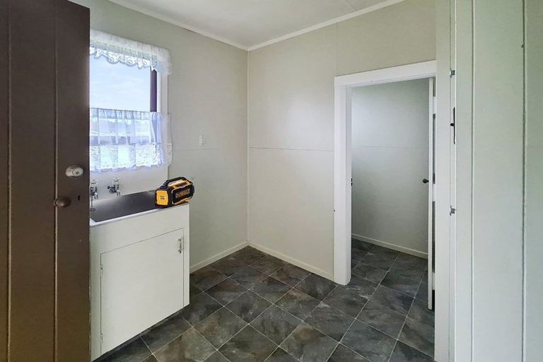 Photo of property in 12 Grey Street, Waitara, 4320