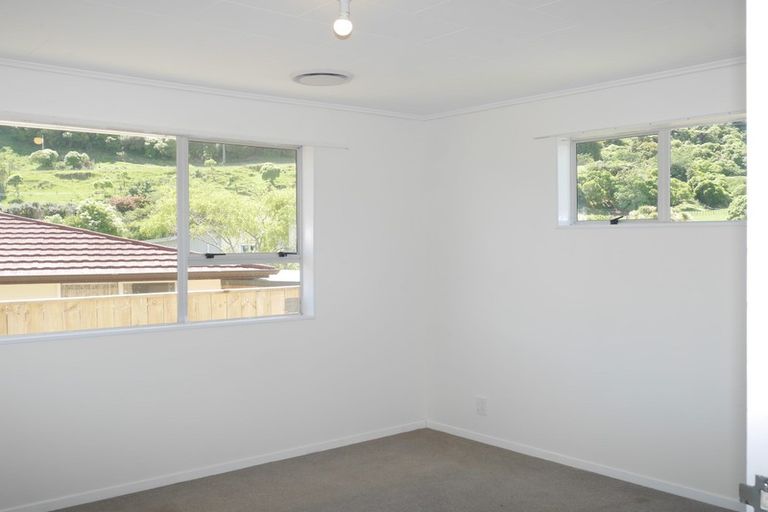 Photo of property in 26 Tacoma Drive, Totara Park, Upper Hutt, 5018