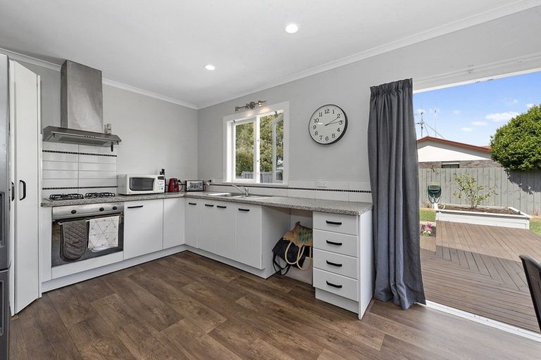 Photo of property in 64 Enderley Avenue, Enderley, Hamilton, 3214