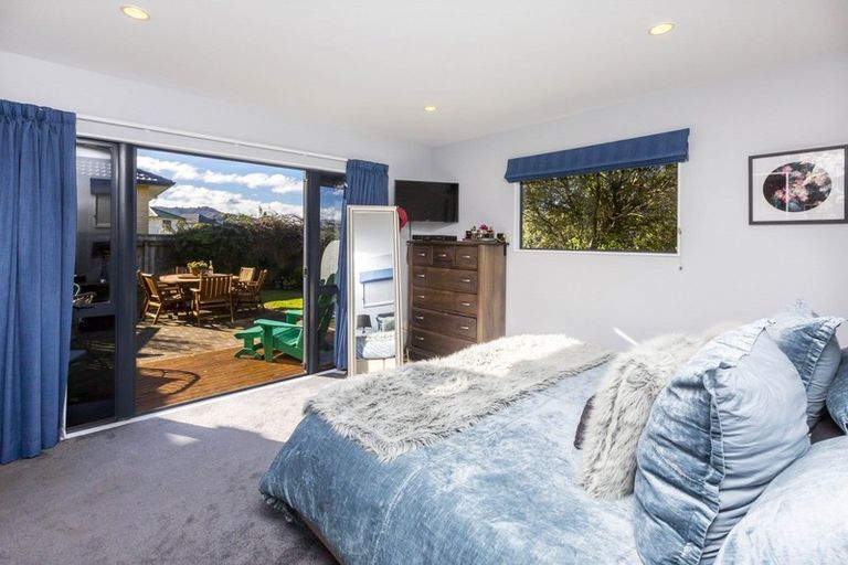 Photo of property in 7 Ormrod Grove, Riverstone Terraces, Upper Hutt, 5018