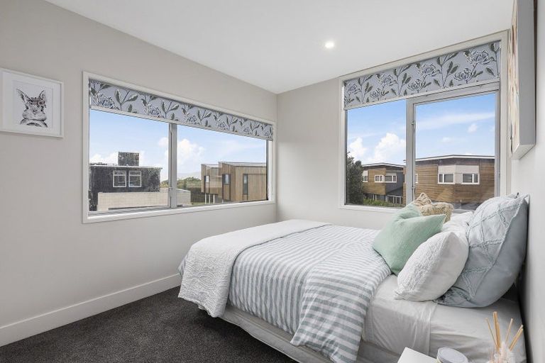 Photo of property in 14 Boardwalk Lane, Seatoun, Wellington, 6022