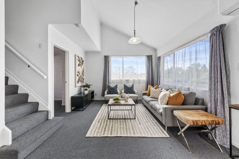 Photo of property in 1/116 Prince Regent Drive, Half Moon Bay, Auckland, 2012