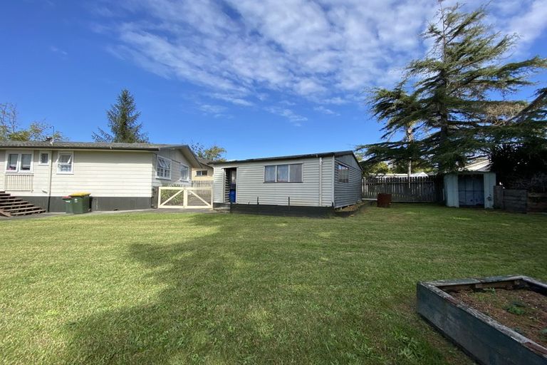 Photo of property in 27 Astor Place, Manurewa, Auckland, 2102