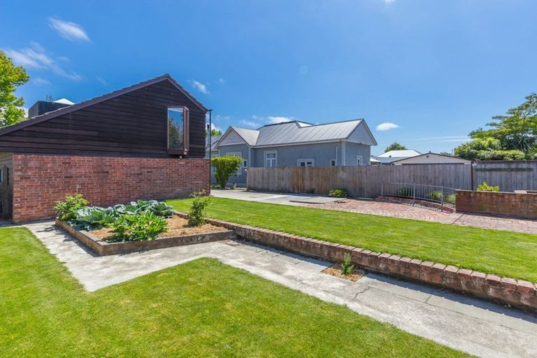 Photo of property in 18 Aylmer Street, Somerfield, Christchurch, 8024