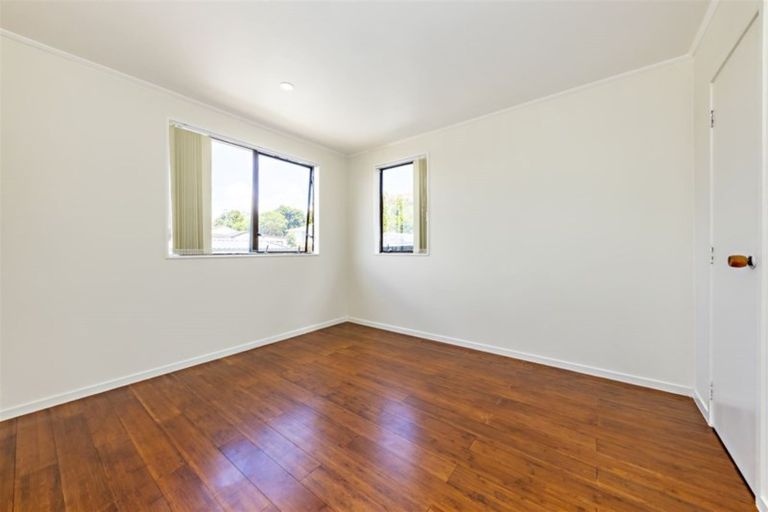 Photo of property in 1/149 Te Irirangi Drive, Flat Bush, Auckland, 2019
